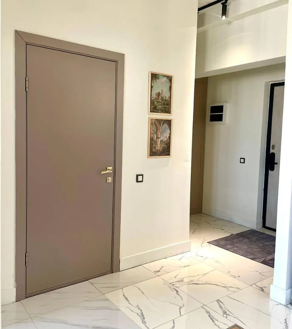 R-House C Шикарным Видом На Горы Almaty Apartmán